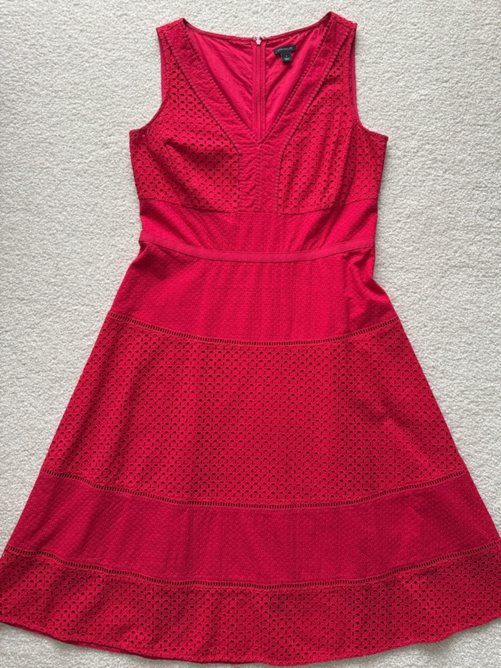 Ann Taylor Red Eyelet V-Neck Fit & Flare Dress Size 8